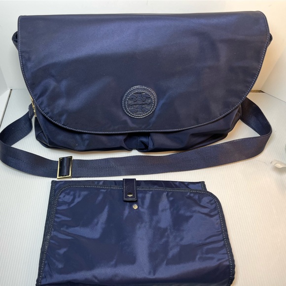 Tory Burch Crossbody Thea Nylon 
Weekender Carryall Diaper Baby Bag - Picture 5 of 15